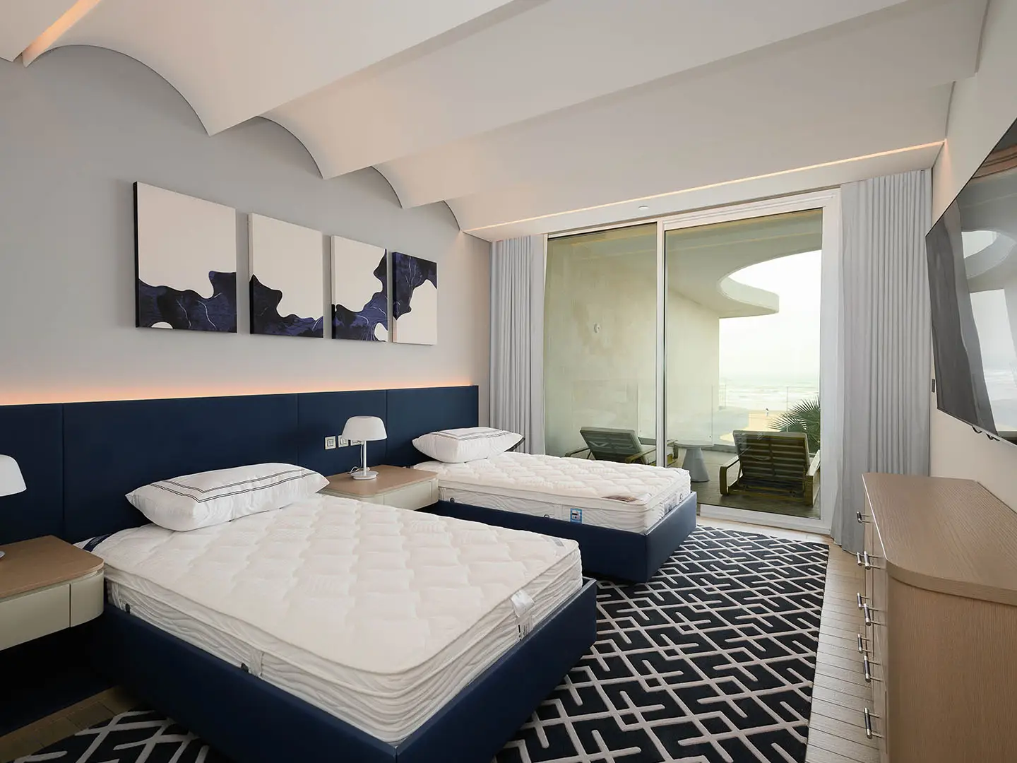 Twin bedroom with comfortable design